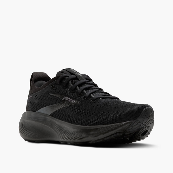 Brooks Adrenaline GTS 25, Dame, i Black/Black/Ebony har en overdel i mesh, snørelukning, stabiliserende støddæmpende sål og diskret branding i siden på en hævet hæl. Vist mod en almindelig hvid baggrund.