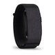 Et sort Cirqa Smart Band med en rem af struktureret stof, set fra siden.