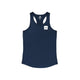 En marineblå Saysky Clean Combat Pro Singlet, dame, blå sports-tanktop med racerback-design og et lille hvidt, rektangulært mærke med en stjerne og tekst på brystet vises på en hvid baggrund. Denne dame-tanktop er fremstillet af hurtigtørrende sportstøj, hvilket sikrer komfort og ydeevne under enhver træning.
