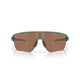 Forsiden af Oakley Corridor SQ unisex solbriller i Trans Pacific med en enkelt stor Prizm Tungsten-linse og sorte næsepuder, vist på hvid baggrund. Perfekt til dem, der søger stilfulde udendørs sportsbriller.