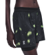 Lumos-træningsshorts til kvinder, sorte med et grønt mønster i bioluminescerende stil og indershorts.