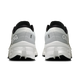 Et par On Cloudmonster 3, Herre, White/White sneakers set bagfra med chunky såler, sort foring, ON-branding og den karakteristiske CloudTec-støddæmpning, der giver overlegen komfort.