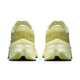 On Cloudmonster 3 Dame i Limelight/Seedling har lysegrønne og gule nuancer, ON-branding på hælene, hvide og lysegule såler og den karakteristiske CloudTec-støddæmpning for ultimativ komfort.