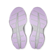 Her ses to sneakersåler side om side med et lyselilla mønster og grå detaljer. On Cloudrunner 3 Max Dame i farven Frost/Verbana er designet med henblik på maksimal komfort og har et opdelt, gitterlignende mønster med dybe riller samt et synligt Cloudrunner 3 Max-logo tæt på hælen.