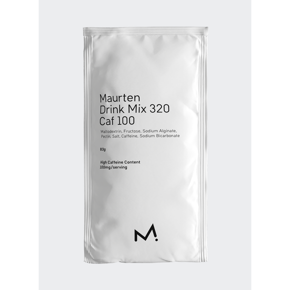 En hvid pakke på 83 g mærket "Maurten Drink Mix 320 Caf 100" har minimal sort tekst og "M"-logoet. Denne hydrogeldrik energidrik med koffein fra Maurten viser ingredienser og koffeinindhold tydeligt på emballagen.