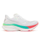 Saucony Endorphin Azura, Dame, hvid/multifarvet løbesko til kvinder har en overdel med struktur, en stødabsorberende sål af PWRRUN PB-skum med detaljer i blågrøn, neongrøn og koral samt snørebånd. Vist i sideprofil på hvid baggrund.