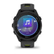 En Garmin Forerunner 170 Music i Black Black/Amp Yellow viser en musikafspiller med en lilla-blå baggrund, et nodeikon, sangtitlen "Beats", ordet "Yesterday" og en varighed på 2:00 minutter.