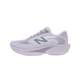 En New Balance Freshfoam Ellipse-løbesko til kvinder i farven Horizon Grey, med et gråt N-logo, snørelukning og en tyk, buet sål, vises på en hvid baggrund.
