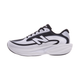 Her ses et sidebillede af New Balance Freshfoam Ellipse, Herre, sort løbesko på en hvid baggrund. Skoen har et markant N-logo og en tyk, buet sål, der sikrer maksimal komfort.
