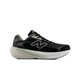 New Balance Freshfoam X 860 V15 til mænd i sort vises set fra siden på en hvid baggrund. Denne stabiliserende løbesko er udstyret med åndbart mesh-materiale, det karakteristiske store N-logo og en tyk, stødabsorberende Fresh Foam X-sål, der sikrer enestående komfort og sikre skridt.