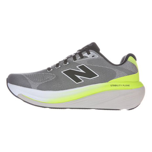 New Balance Freshfoam X 860 V15 Herre i Slate Grey set fra siden med et stort N-logo, hvid sål, neongule detaljer og Stability Plane - ideel til løbere, der ønsker støtte i en stabil løbesko.