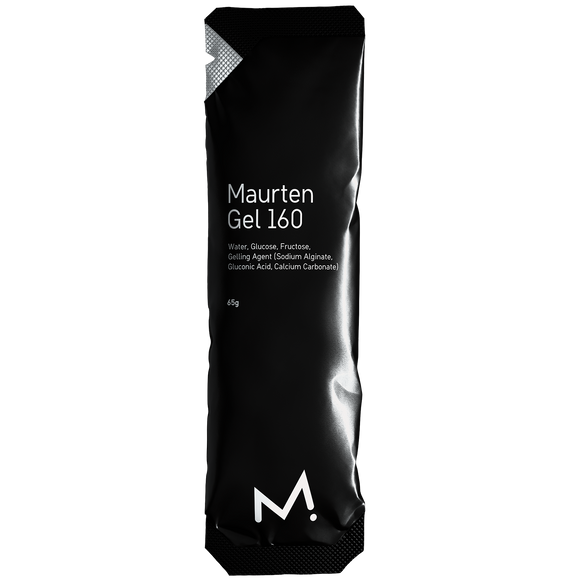 En 45 g sort Maurten Gel 160, Neutral-pakke med hvid tekst, en mat finish, forseglet top og Maurten-logo i bunden. Den indeholder innovativ hydrogel-energi til effektiv brændstofpåfyldning.