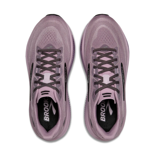 Et par Brooks Ghost 18 Dame-løbesko i farven Elderberry/Black, set ovenfra med mørkegrå snørebånd, overdel i mesh og »BROOKS« på indlægssålerne – perfekte som løbesko til kvinder.