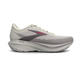 Her er en omskrevet sætning, der bruger dine produktdata: En Brooks Ghost Amp-løbesko til kvinder i farven Arctic Wolf/Dove/Pink vises set fra siden på en hvid baggrund. Den lysegrå sko har en mørkegrå stribe, et lyserødt Brooks-logo og en hvid sål. Den har en tyk, polstret sål med den innovative DNA HYPE-mellemsål, der giver øget komfort og støtte, samt et lavt design.