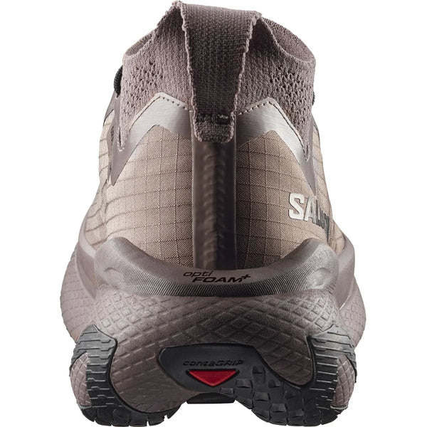 Salomon Grvl Concept unisex-sko i Iron/Black/Knockout Pink set bagfra med en struktureret ydersål med greb, overdel med gittermønster og tekniske detaljer som "OPTI FOAM+" og "CONTAGRIP" til løb på grus.