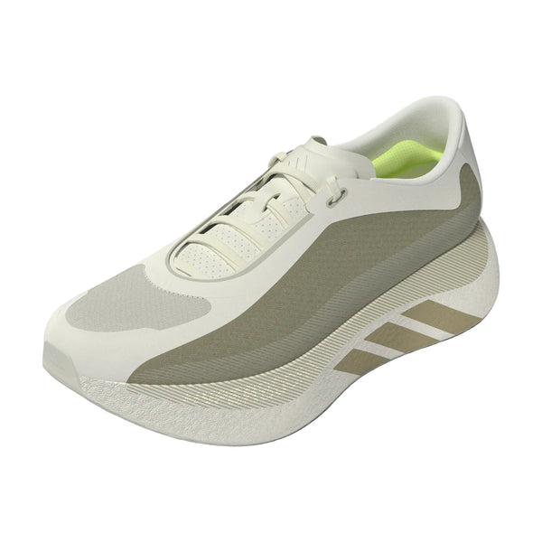 Adidas Hyperboost Edge Herre i farvekombinationen Off White/Wonder Cargo/Wonder Cargo er en lys beige og Wonder Cargo-farvet sportssko med en tyk, formstøbt sål og minimalistiske snørebånd, der giver et elegant, moderne design. Denne herreløbesko er perfekt til komfortabel vejløb og vises her på en hvid baggrund.
