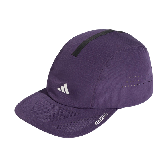 Adidas Runxadiz Cap er en unisex aurplu/hvid løbecap med buet skygge, CLIMACOOL-teknologi, ventilationshuller, Adidas-logo foran, ADIZERO-tekst på skyggen og en sort topstribe.