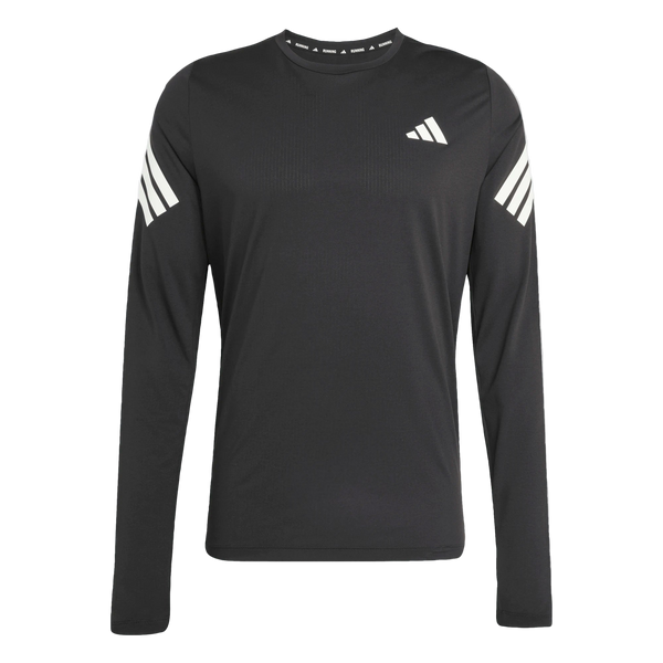 Adidas Adi365 Long Sleeve Shirt til mænd har et sort design med hvide skulderstriber og et hvidt geometrisk logo på venstre bryst, vist mod en almindelig hvid baggrund.