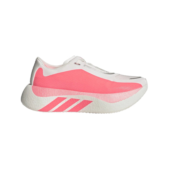 Adidas Hyperboost Edge Dame i farvekombinationen Hyperw/Soltur/Soltur er en lyserød og hvid løbesko til landevejsløb, der er designet med fokus på komfort. Den har en tyk sål, tre lyserøde diagonale striber på siden og et elegant, moderne design.