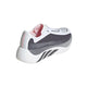 En hvid Adidas Hyperboost Edge-sneaker til kvinder i farvekombinationen Ftwwht/Auon/Soltur vises set fra en vinklet bagfra-vinkel, hvor den fremhæver en tyk sål, en buet hæl, et netlignende sidepanel og et low-top-design. Skoen er inspireret af den komfortfokuserede landevejsløbsmodel fra Hyperboost Edge-serien og har sorte og lyserøde detaljer samt et blødt lyserødt for indvendigt for øget komfort.