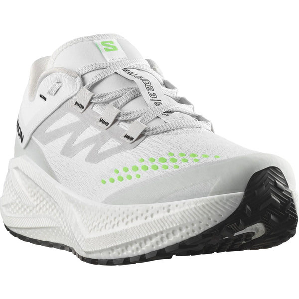 Salomon Aero Glide 3 GRVL løbesko herre i White/FTW Silver/Green Gecko har overdel i mesh, tyk polstret sål, sort ydersål og Salomon-logo på pløs og side, vist i en trekvart frontvinkel.