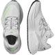Et par Salomon Aero Glide 3 GRVL damesko i White/Ftw Silver/Green Gecko med sorte såler, mesh-materiale, synlig pløs og branding på siden. Vist fra oven og fra siden på en almindelig hvid baggrund.