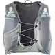 Salomon Gravel Skin 4 Set drikkevest (unisex, Iron/Silver Cloud) til Gravel Running har SensiFit-teknologi, mesh-stof, to forlommer med bløde flasker, en sidelomme med lynlås og justerbare elastiksnore hen over brystet.