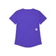 Saysky Logo Combat Pro T-shirt til kvinder i lilla ligger fladt med ryggen opad og har et lille hvidt rektangulært mærke med en sort stjerne nederst til højre.