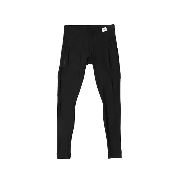 Et par Saysky Logo Motion+ Long Tights, Herre, Black, med sidelommer og et lille hvidt mærke nær linningen, er lagt fladt på en hvid baggrund.