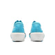 Et par Asics Metaspeed Sky Tokyo unisex-sneakers i farven Aquarium/White med hvide såler og en kulstofplade, fotograferet set bagfra på en ensfarvet hvid baggrund.