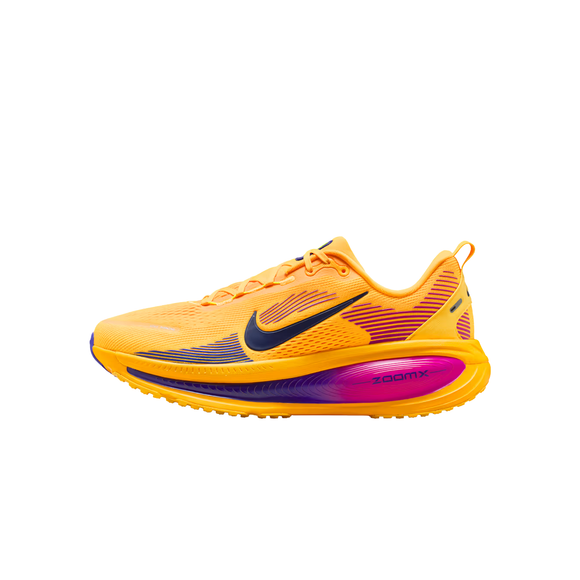 Nike Vomero 18 løbesko herre i Citron Pulse/Blue Void-Laser Orange har en overdel i mesh, snørelukning og ZoomX-støddæmpning for optimal komfort og stabilitet på hver eneste løbetur.