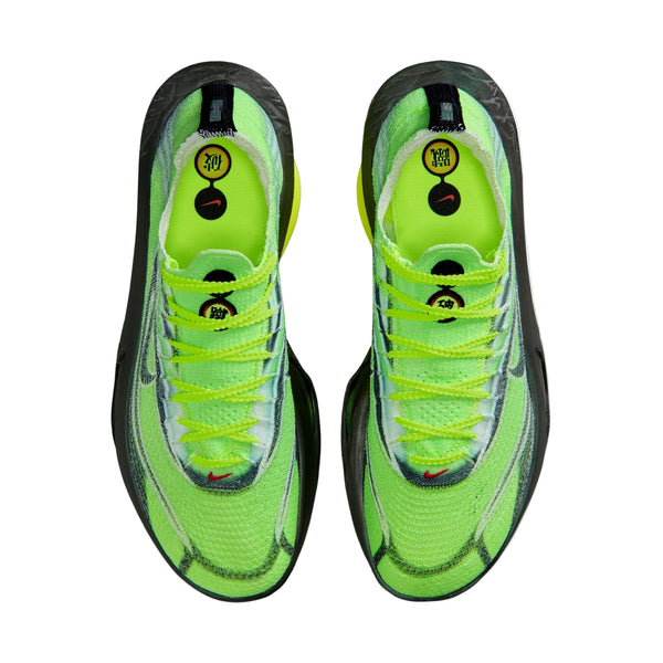 Topbillede af Nike Alphafly Next% 3 herre løbesko i Multi-Color/Black-Volt-White med synlig branding, gule snørebånd og Air Zoom-teknologi på en hvid baggrund.