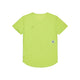 En Saysky Reactive Flow T-shirt, Herre, Yellow Logo er vist liggende med ryggen opad og har et lille rektangulært mærke med et stjernelogo nær den nederste højre kant.