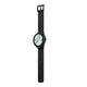 Suunto Run 2 i helt sort, 4 GB, helt sort sportsur med et cirkulært digitalt display, der viser et kort.