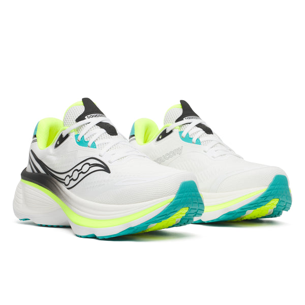 Saucony Hurricane 26, Herre, Hvid/Citron er en hvid herreløbesko med detaljer i sort, blågrøn og neongul. Den tykke, stødabsorberende sål giver stabilitet, hvilket gør den til den ideelle stabilitetssko til løb.