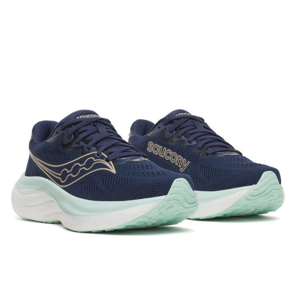 Et par Saucony Ride 19 Dame i Navy/Aqua med mintgrønne såler, med Saucony-logo på siden og "saucony" ved snørebåndene - ideelle til den daglige træning.