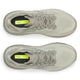 Et par Saucony Guide 19 herre løbesko i farven Sage/Gum ses fra oven, med mesh-overdel, snørebånd og Saucony Max Cushion-mærke på indersålen samt gul detalje.