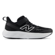New Balance Fresh Foam 625 PT Børn i sort/hvid har en overdel i mesh, hvid sål, N-logo på siden, snørebånd foran og velcrorem - komfortable sneakers, der er perfekte til aktive børn.
