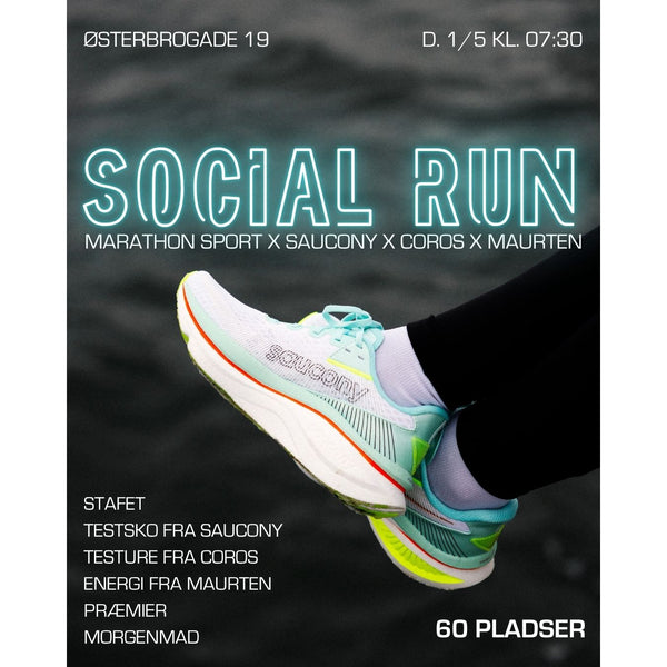 Nærbillede af en person i lyseblå Saucony løbesko, der balancerer på en fod. Tekst fremhæver SOCIAL RUN // SAUCONY - COROS - MAURTEN (UDSOLGT) af Marathon Sport med eventdetaljer, sponsorer og aktiviteter i København.