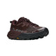 Vi præsenterer Hoka Speedgoat 7 GTX til kvinder i farven Deep Mauve / Black – udviklet til krævende stier. Denne sportssko har en slidstærk sort Vibram-sål med robust mønster, en åndbar overdel i mesh med markante geometriske detaljer og det karakteristiske Hoka-logo på siden. GORE-TEX-overdelen på tåen sikrer pålidelig vandtæt beskyttelse, mens sorte snørebånd og et iøjnefaldende gult Vibram-logo fuldender det præstationsorienterede design.