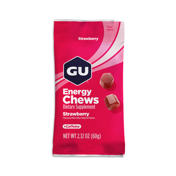 En 60 g pink pakke GU Energy Chews, Strawberry by GU Energy, med koffein og to røde chews på forsiden - ideel til sportsernæring.