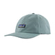 Patagonia Terrebonne Hat, Unisex, Blue Sage, er en lyseblå kasket med buet skygge, lille rektangulær logopatch foran, synlige syninger, åndbart design, letvægtskonstruktion og en klassisk topknap.