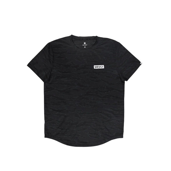 Saysky Tiger Combat T-shirt, herre, sort camouflage, med korte ærmer, mørkt camouflagemønster og et hvidt, rektangulært logo på brystet.