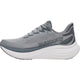Saucony Triumph 24 herre løbesko i Fossil/Gunmetal har en mesh-overdel, snørelukning og blød støddæmpning i den hvide sål, vist fra siden mod en hvid baggrund.