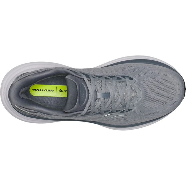 Topbillede af en Saucony Triumph 24, Herre, Fossil/Gunmetal med grå mesh-overdel, hvid sål, grå snørebånd, blød støddæmpning og en grøn indersål mærket "NEUTRAL" og "SAUCONY".