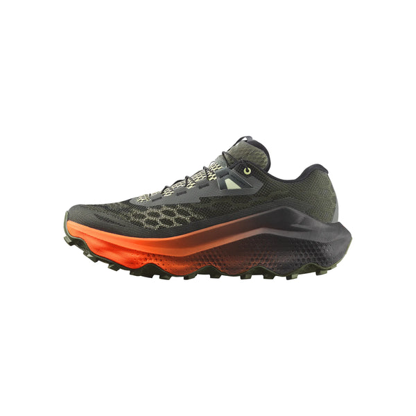 Et par Salomon Ultra Glide 4 trail-løbesko til herre i farvekombinationen Ubnchi/Black/Lime C, med en overdel i mønstret mesh i sort og olivengrøn, en tyk mellemsål og en orange farveovergang foran. Den robuste ydersål med struktur sikrer optimal greb – perfekt til udendørs eventyr.