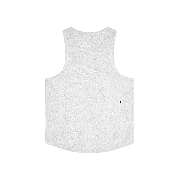 En Saysky Universe Combat Singlet, Herre, White Universe ligger fladt med ryggen opad og har en lille sort stjerne i nederste højre hjørne.