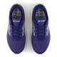Et par New Balance Freshfoam More V6 Dame Dream State løbesko i lilla set fra oven, med "NB more" og "FRESH FOAM" på indersålerne for maksimal komfort, med hvide mellemsåler og mørke snørebånd.