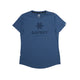 Vi præsenterer Saysky W Logo Combat Pro T-shirt, Dame, Blå – en blå kortærmet løbetrøje til kvinder med rund hals. Dette hurtigtørrende træningstøj har en stor stjerne og Saysky-logoet med teksten »Copenhagen« trykt under på brystet samt en lille etiket nær højre søm.