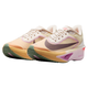 Nike Zoom Fly 6 Dame i Sail/Tattoo-Lt Magenta-Pearl Pink har en beige og lys orange overdel, lilla swoosh, hvide snørebånd og en tyk flerfarvet sål med grønne, pink og orange ZoomX-accenter.